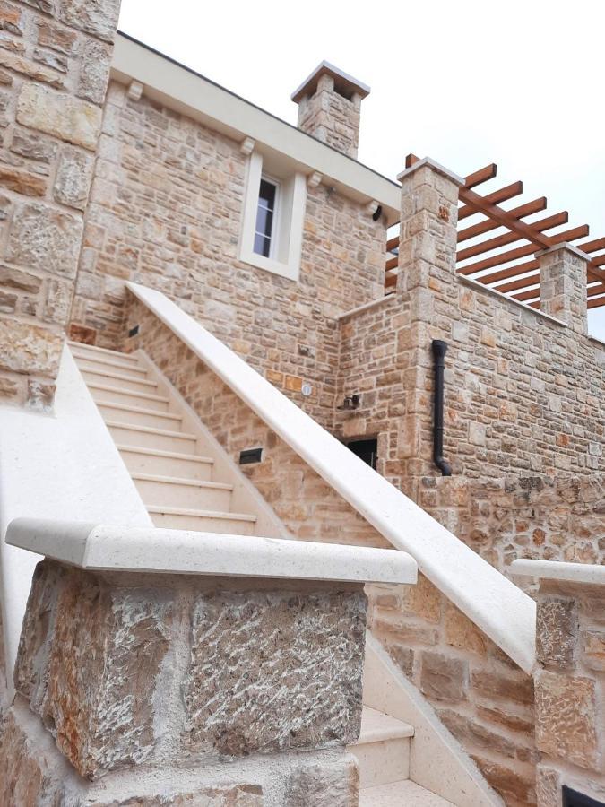 Castello Exclusive Rooms With Breakfast - By Ta Leut Agency Privlaka  Εξωτερικό φωτογραφία