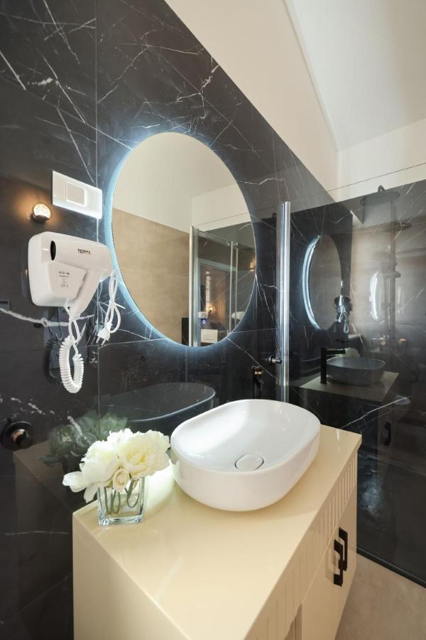 Castello Exclusive Rooms With Breakfast - By Ta Leut Agency Privlaka  Εξωτερικό φωτογραφία