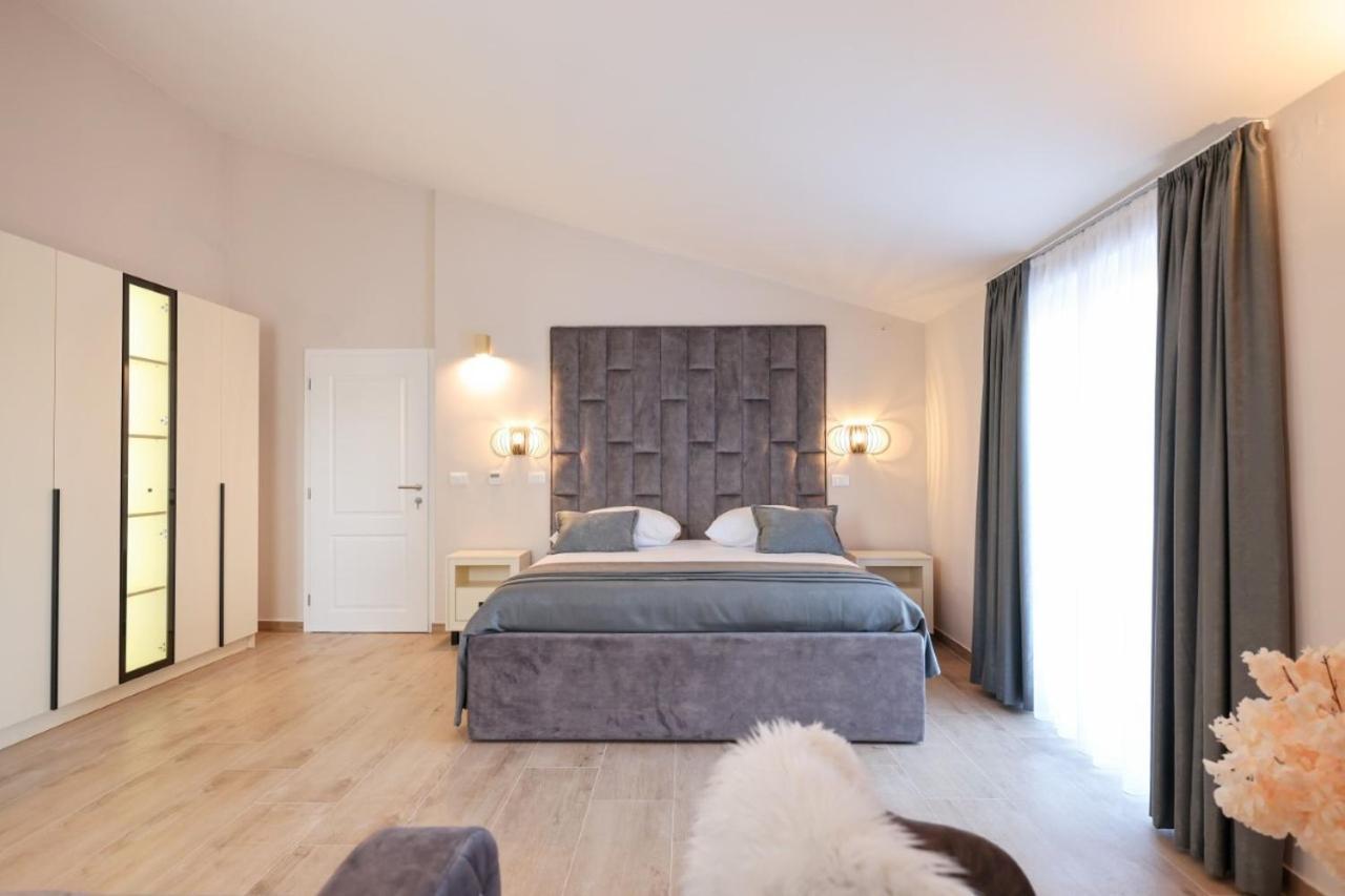 Castello Exclusive Rooms With Breakfast - By Ta Leut Agency Privlaka  Εξωτερικό φωτογραφία