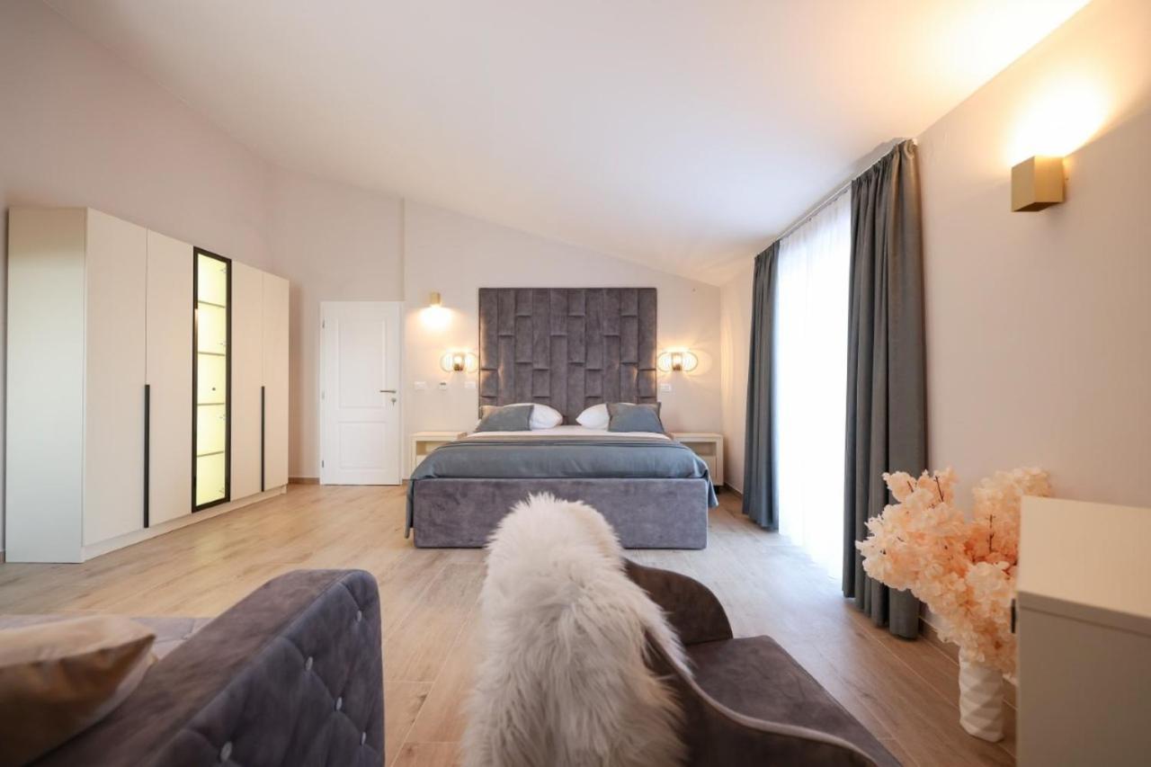 Castello Exclusive Rooms With Breakfast - By Ta Leut Agency Privlaka  Εξωτερικό φωτογραφία